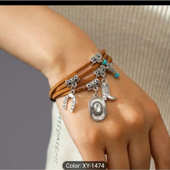 Western Bracelet Leather Women's Cowboy Boots Hat Charm New F2 - Picture 1 of 3